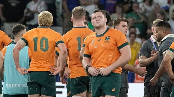 Eddie Jones: 'I'm 100 per cent responsible' for Australia's shock Rugby World Cup loss to Fiji
     
        Eddie Jones: 'I'm 100 per cent responsible' for Australia's shock Rugby World Cup loss to Fiji