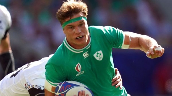 Rugby World Cup: Ireland's Josh van der Flier ditches scrum cap due to hot conditions
     
        Rugby World Cup: Ireland's Josh van der Flier ditches scrum cap due to hot conditions