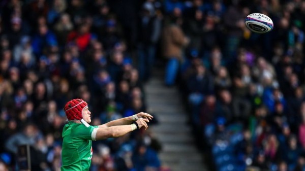 Rugby World Cup: Ireland's Josh van der Flier ditches scrum cap due to hot conditions
     
        Rugby World Cup: Ireland's Josh van der Flier ditches scrum cap due to hot conditions