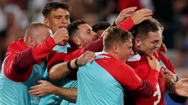 Rugby World Cup: Warren Gatland backs Wales to reach final ahead of Pool C game against Portugal
     
        Rugby World Cup: Warren Gatland backs Wales to reach final ahead of Pool C game against Portugal